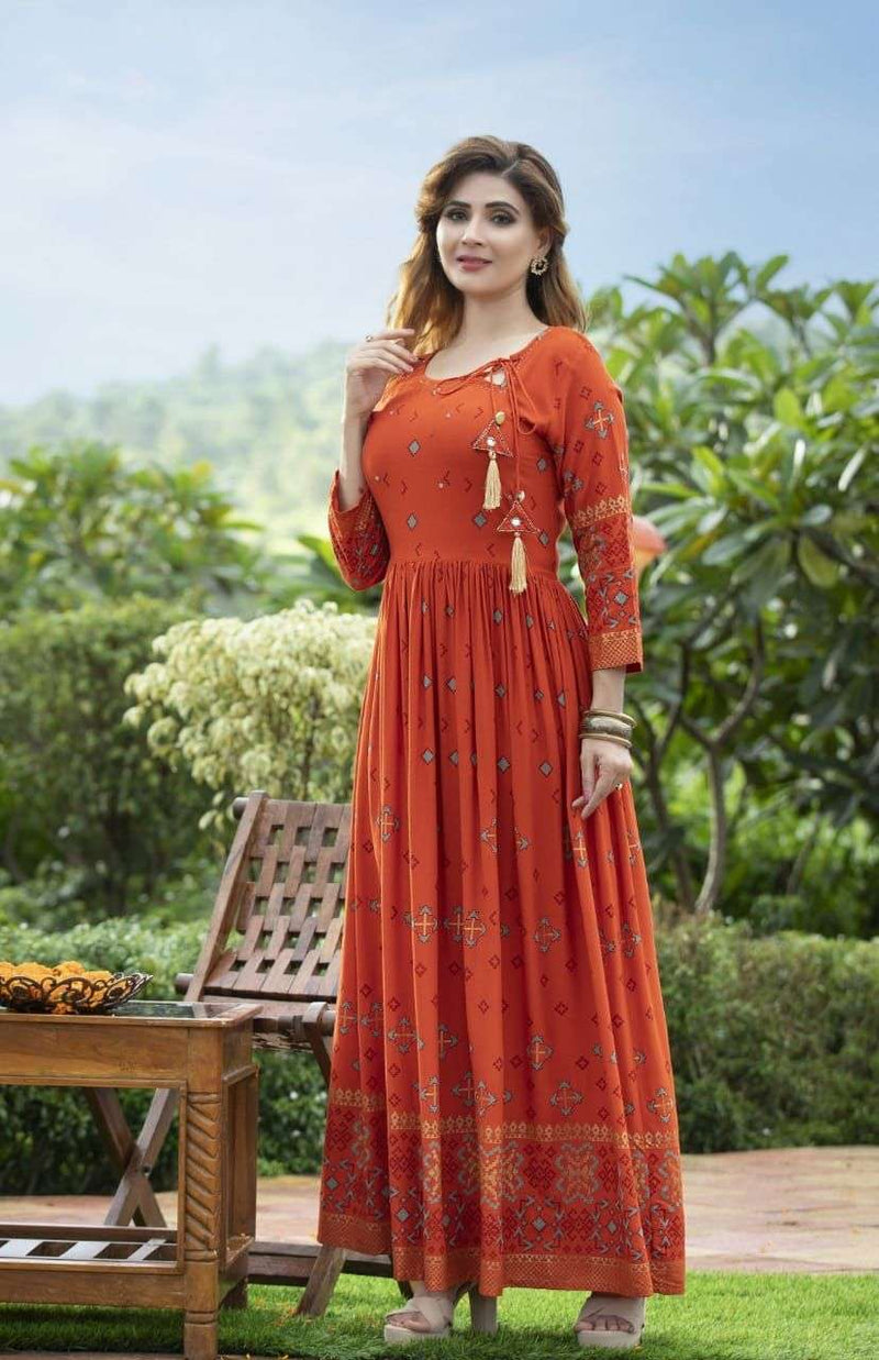 Beautiful Cotton kurti with cold shoulder and modern detailing. | Kurti  sleeves design, Cotton kurti designs, Long kurti designs